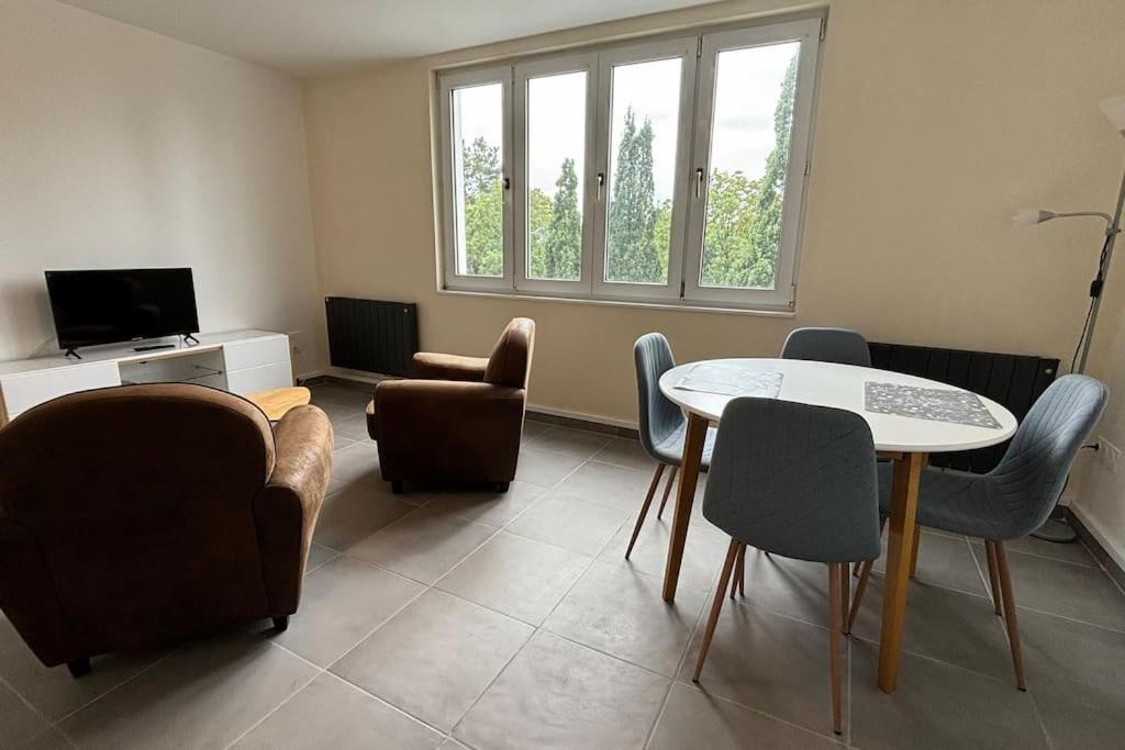 T2 Calme Et Lumineux Proche Gare Apartment Arras Bagian luar foto